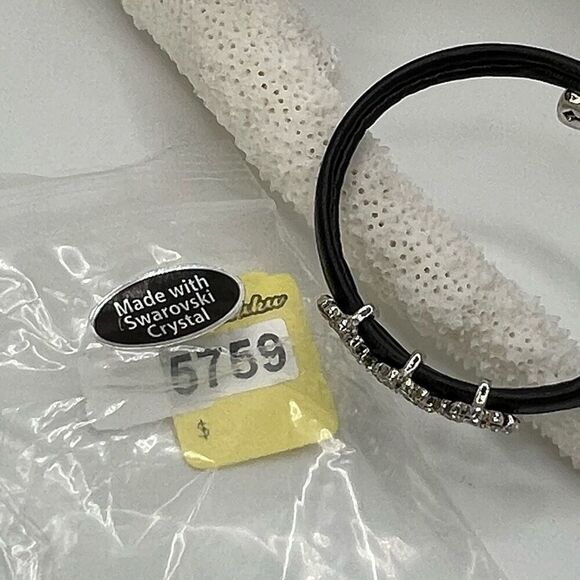 Snowflake Vegan Leather Wrap Bracelet Swarovski Crystals - Picture 9 of 9